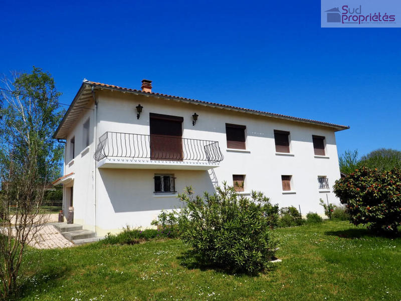 Maison - 185 m² - 7 pièces