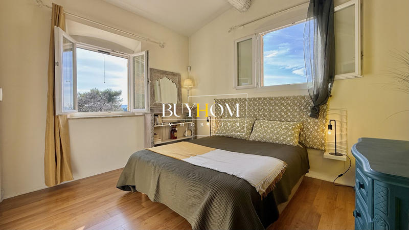 Maison - 190 m² - 5 pièces