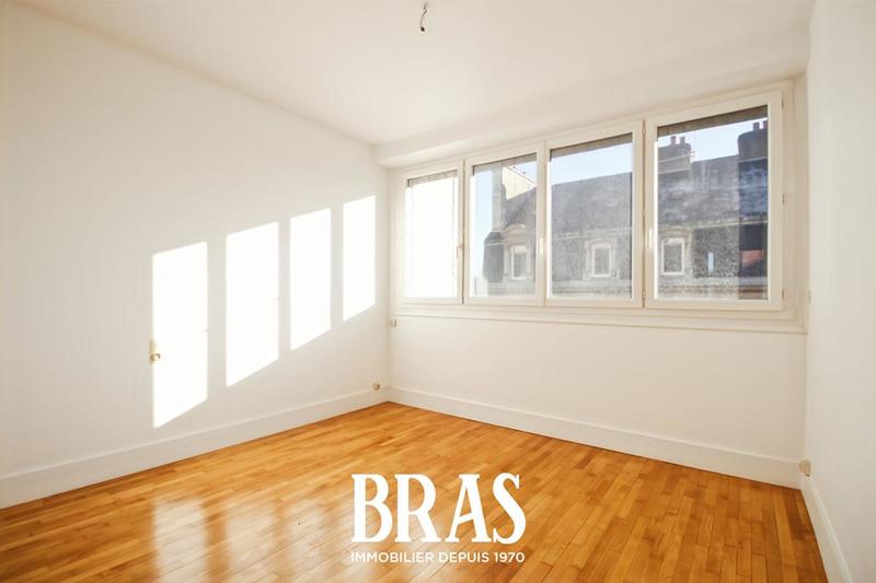 Appartement - 80 m² - 3 pièces