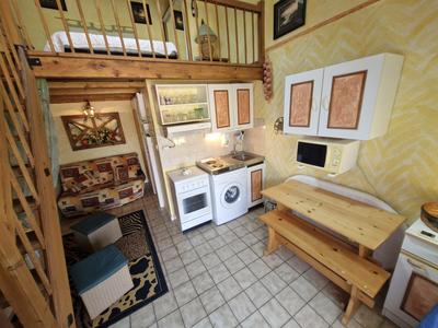 Villa - 15 m² - 1 pièce