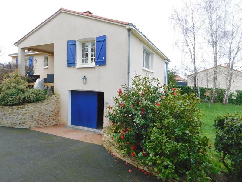 Maison - 110 m² - 4 pièces