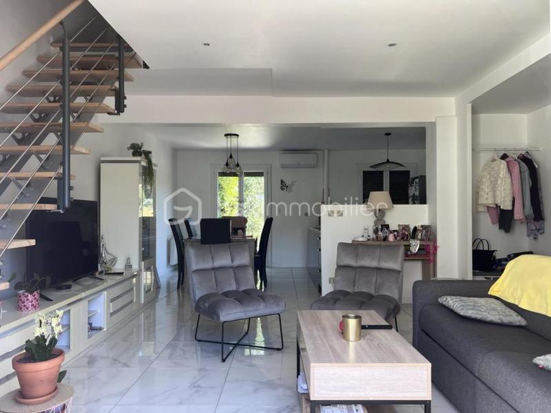 Maison - 88 m² - 4 pièces