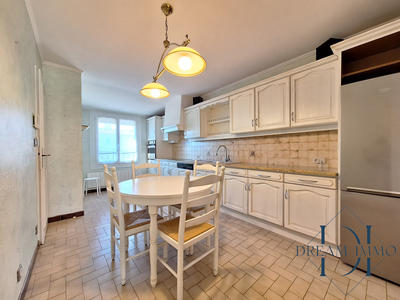 Maison - 107 m² - 5 pièces