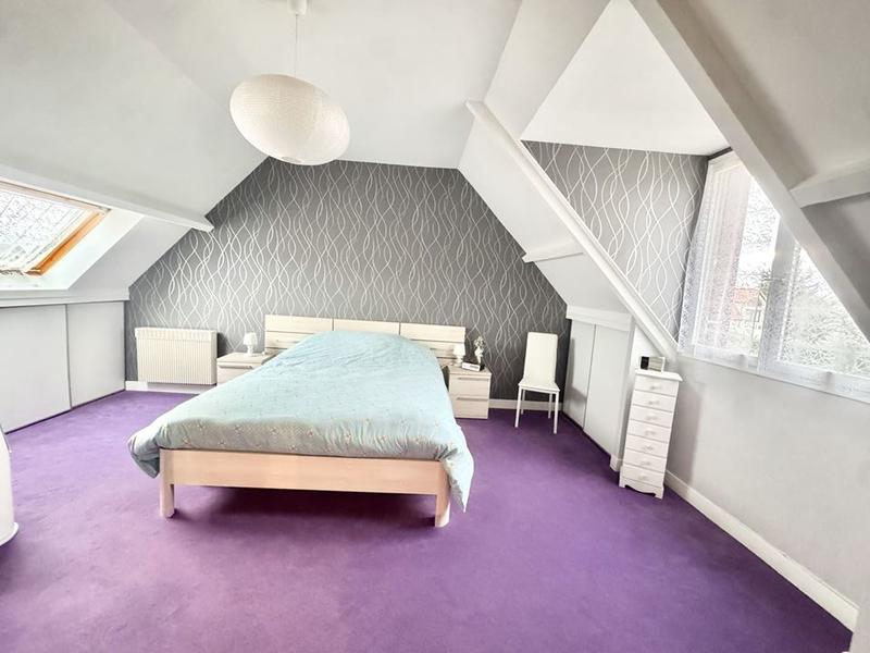 Maison traditionnelle - 134 m² - 6 pièces