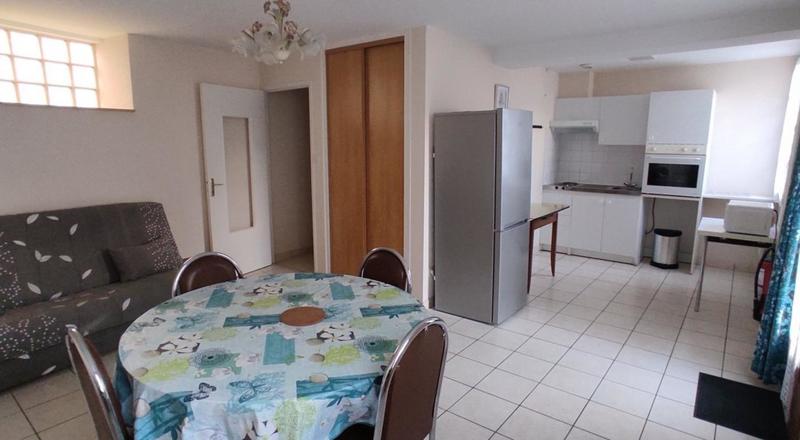 Maison - 590 m² - 29 pièces