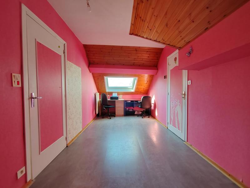 Maison - 174 m² - 9 pièces