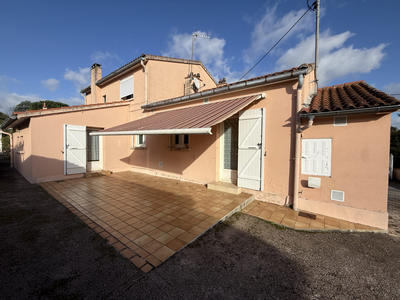 Maison traditionnelle - 156 m² - 5 pièces