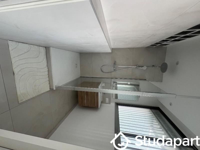 Chambre - 13 m² - 1 pièce