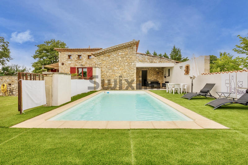 Propriété - 226 m² - 7 pièces