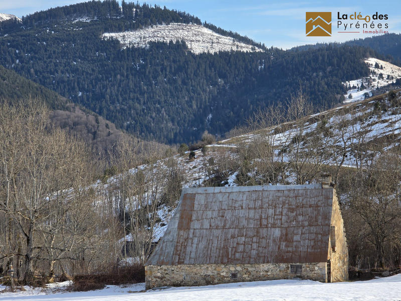 Maison ancienne - 200 m² - 2 pièces