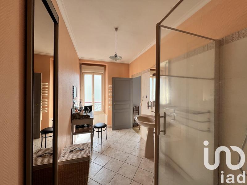 Maison - 264 m² - 11 pièces