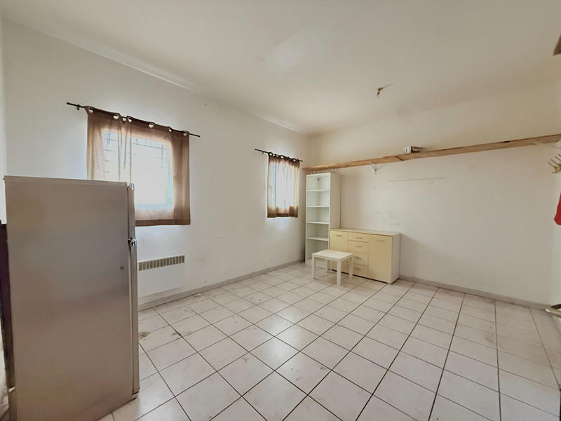 Local commercial - 250 m² - 4 pièces