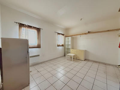 Local commercial - 250 m² - 4 pièces