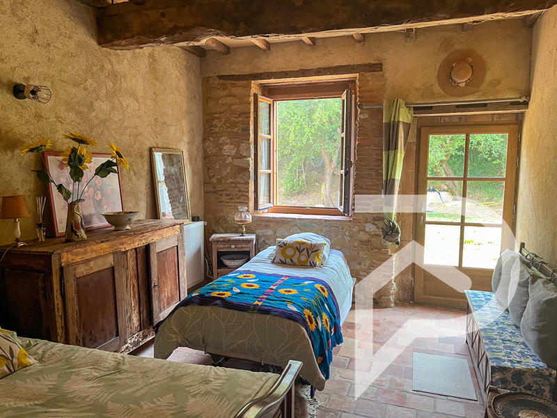 Maison - 228 m² - 7 pièces