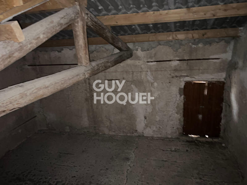 Maison - 280 m² - 6 pièces