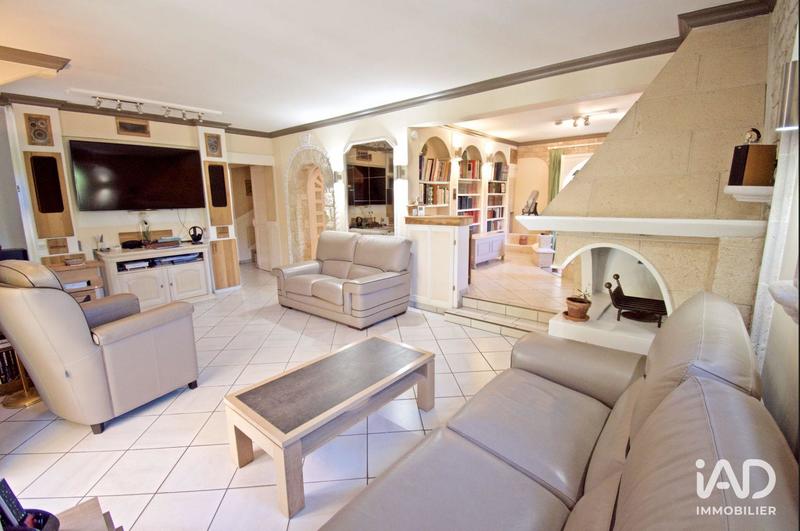 Maison - 191 m² - 11 pièces