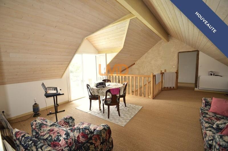 Propriété - 215 m² - 11 pièces