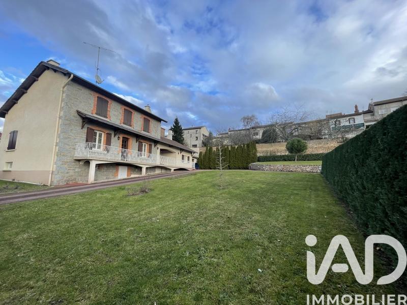 Maison - 180 m² - 7 pièces