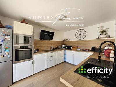 Maison - 139 m² - 6 pièces