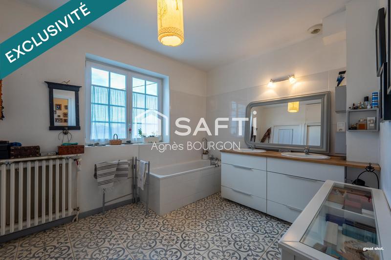 Maison - 165 m² - 7 pièces