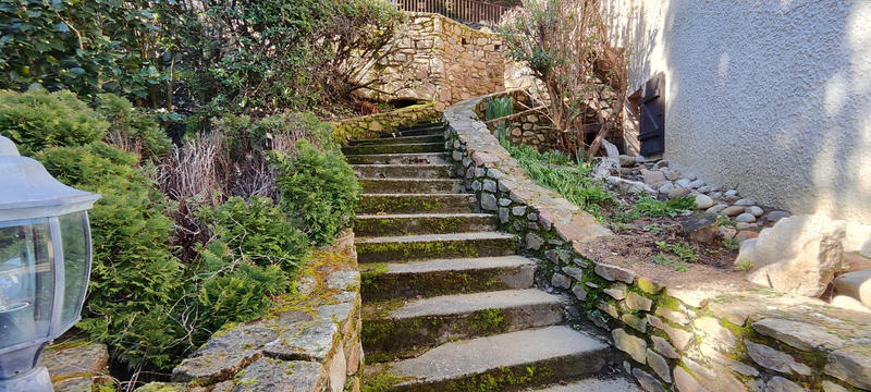 Maison - 275 m² - 12 pièces