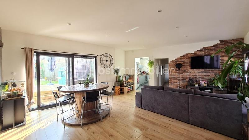 Maison traditionnelle - 78 m² - 3 pièces