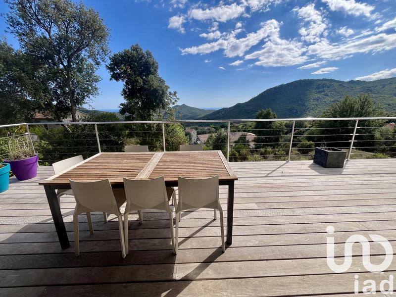 Maison - 140 m² - 5 pièces