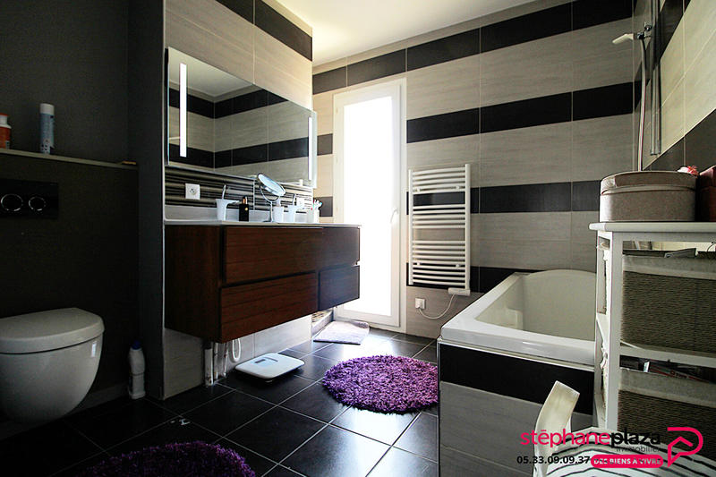 Maison - 93 m² - 4 pièces