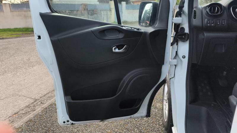 Renault Trafic L1h1 III 2.0 dCi 120 Confort