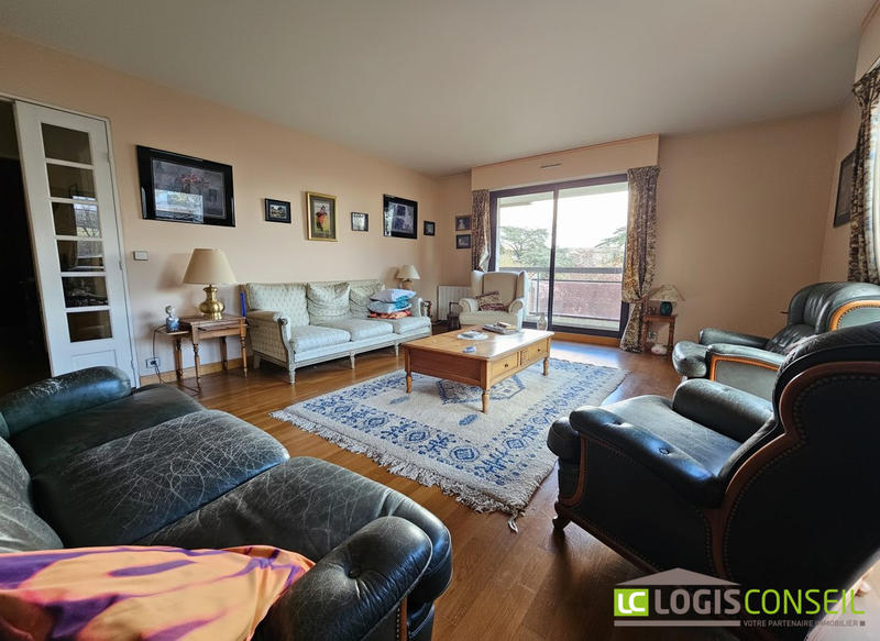 Appartement - 100 m² - 5 pièces