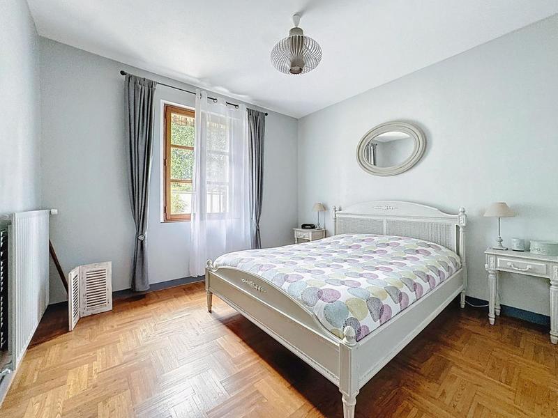 Maison - 187 m² - 6 pièces