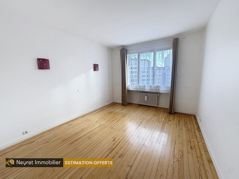 Appartement - 86 m² - 4 pièces