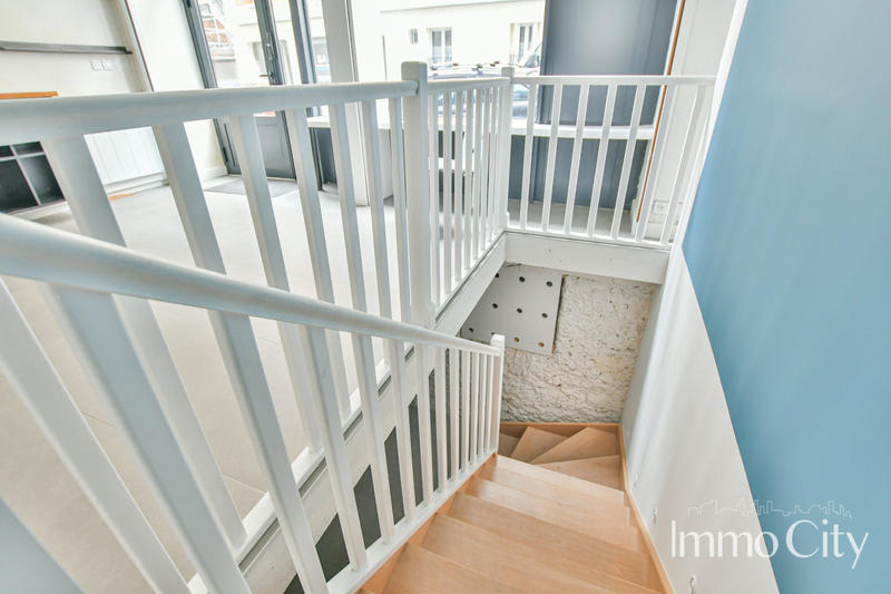 Local commercial - 75 m² - 2 pièces