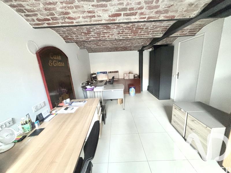 Loft - 166 m² - 5 pièces