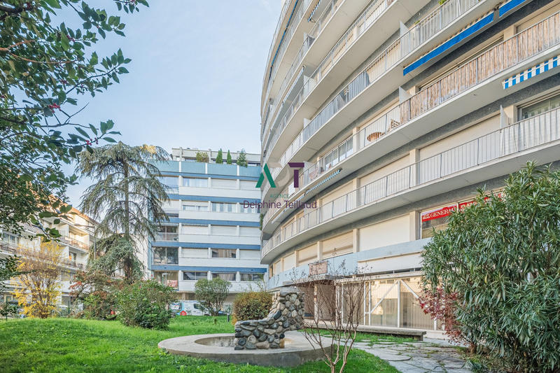 Appartement - 134 m² - 5 pièces