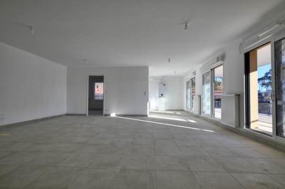 Appartement - 102 m² - 4 pièces