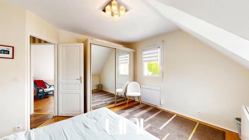 Maison - 190 m² - 5 pièces