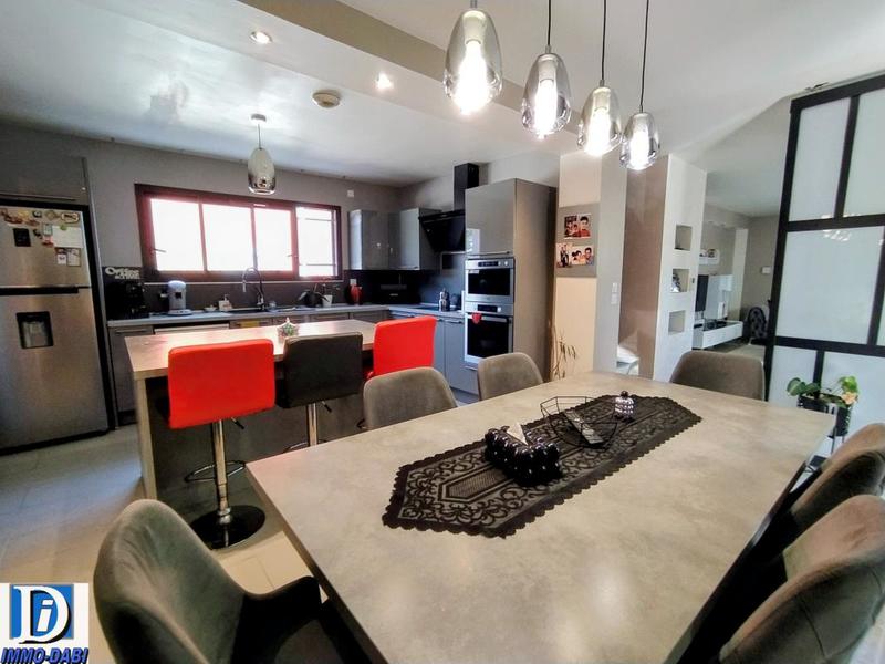 Maison - 113 m² - 5 pièces