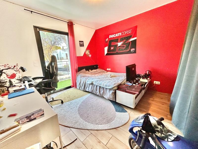 Maison - 107 m² - 5 pièces