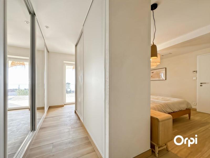 Villa - 230 m² - 6 pièces