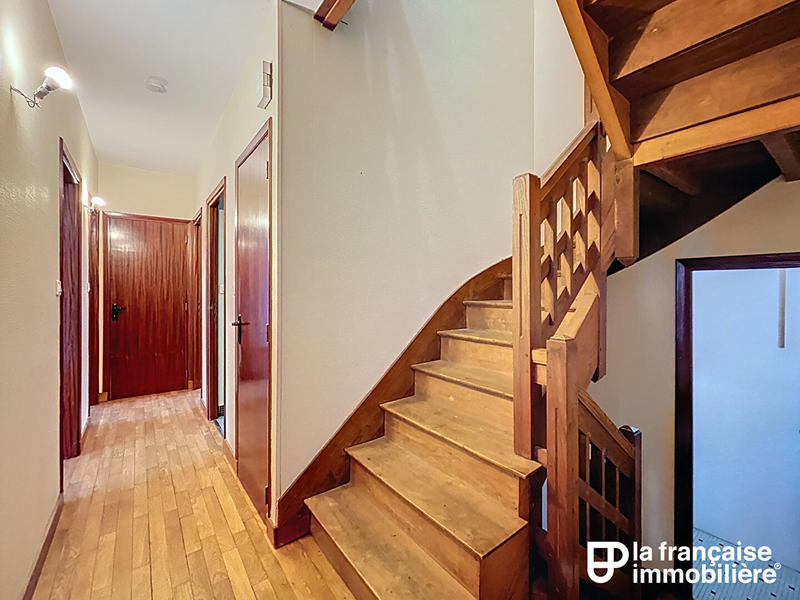 Maison - 92 m² - 5 pièces