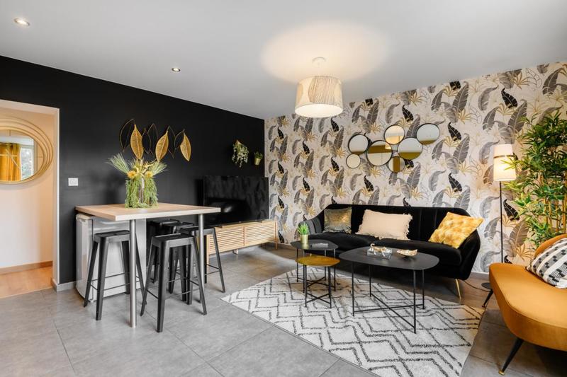 Appartement - 94 m² - 6 pièces