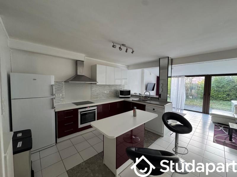 Chambre - 13 m² - 1 pièce