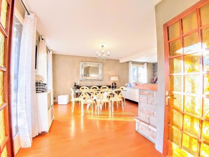 Maison - 189 m² - 6 pièces