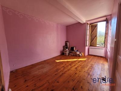 Maison de village - 180 m² - 5 pièces