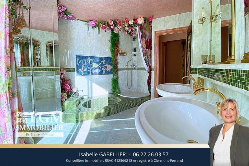 Villa - 288 m² - 6 pièces