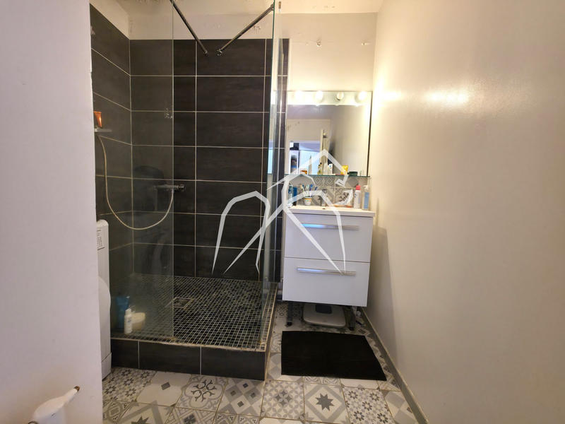 Appartement - 77 m² - 3 pièces