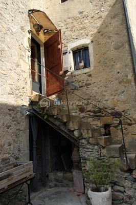 Demeure - 150 m² - 9 pièces