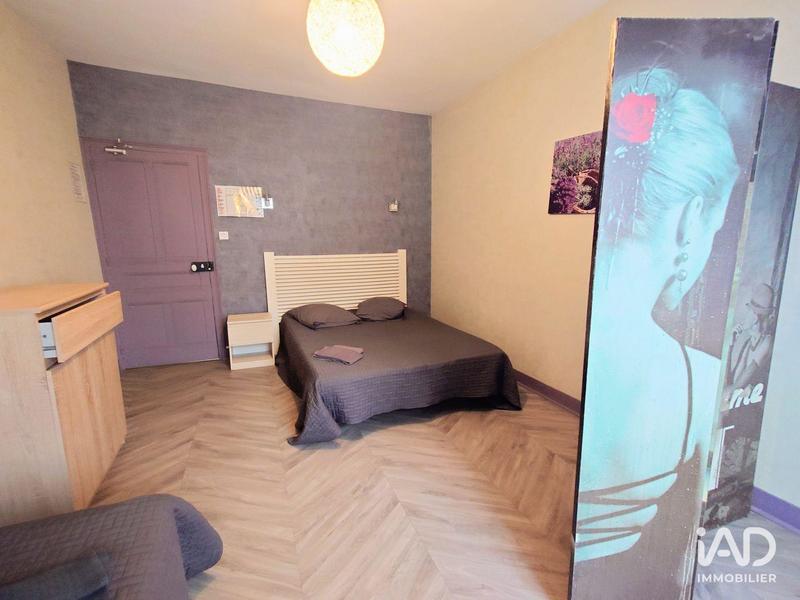 Local commercial - 403 m²