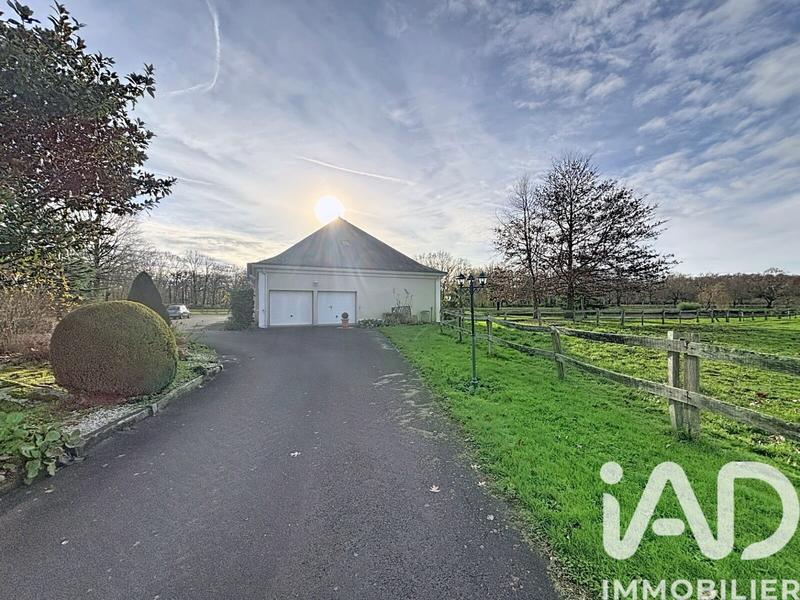 Maison - 328 m² - 8 pièces